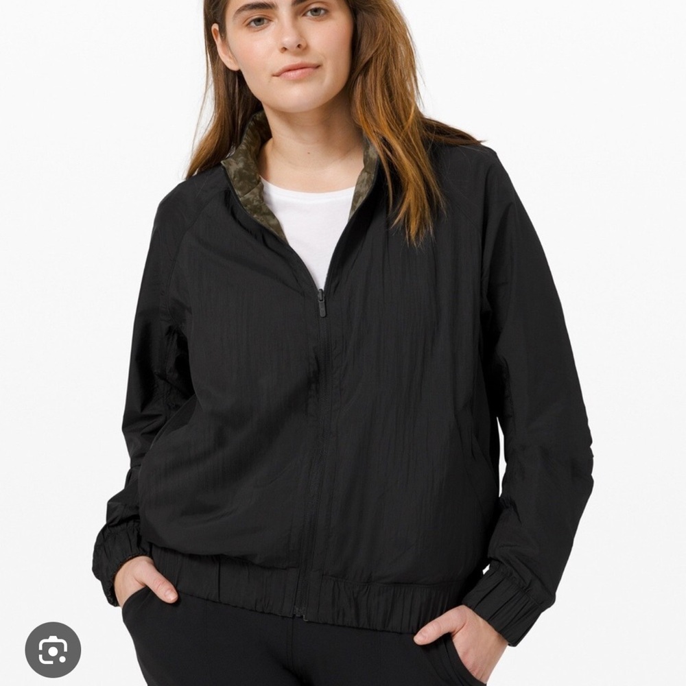 Lululemon Bombs Away lightweight windbreaker